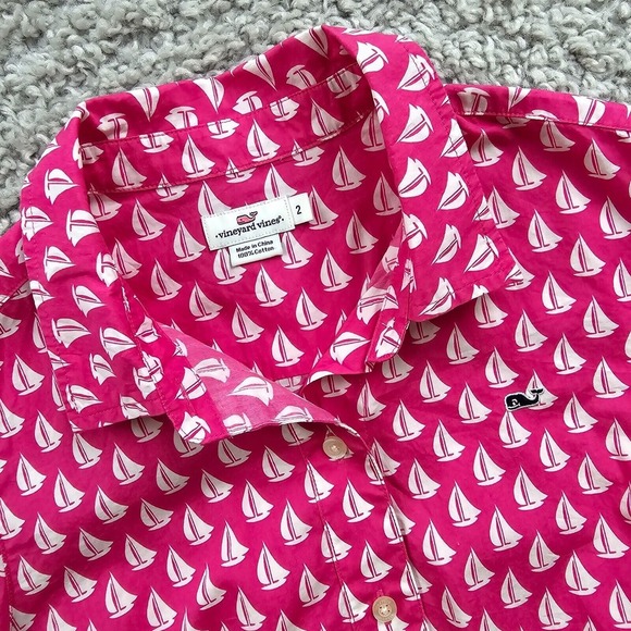 Vineyard Vines Shirt Womens 2‎ Pink Button Up Long Sleeve Sail Boats Nautical - Picture 1 of 12